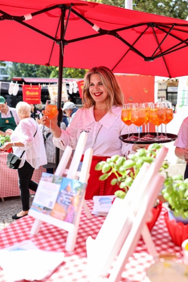 Piazza Italia Gourmet Festival 2026 D&uuml;sseldorf K&ouml;nigsallee – Impression 22