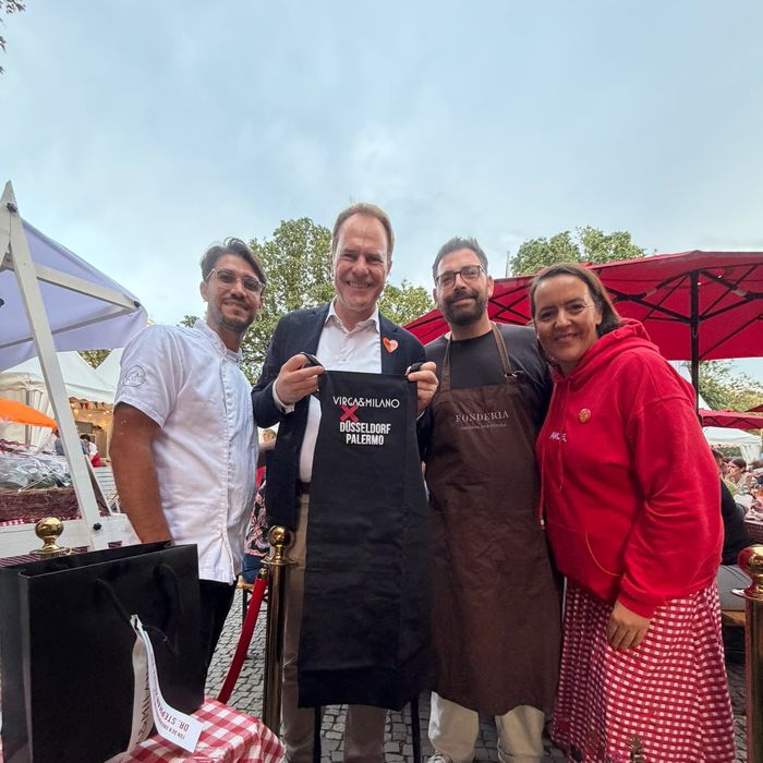 Piazza Italia Gourmet Festival D&uuml;sseldorf 2026 &ndash; Besuch der Stadtspitze auf der Piazza Italia
