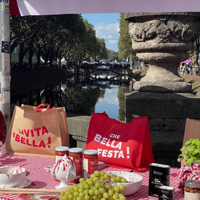 Piazza Italia Gourmet Festival D&uuml;sseldorf 2026 &ndash; La vita è bella – Blick über den Kö-Graben
