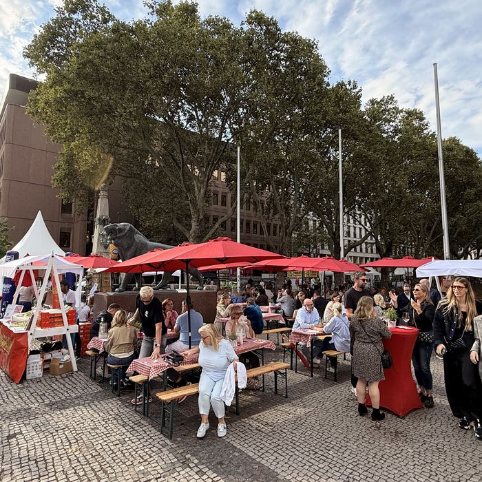 Piazza Italia Gourmet Festival D&uuml;sseldorf 2026 &ndash; Die Piazza in ganzer Breite